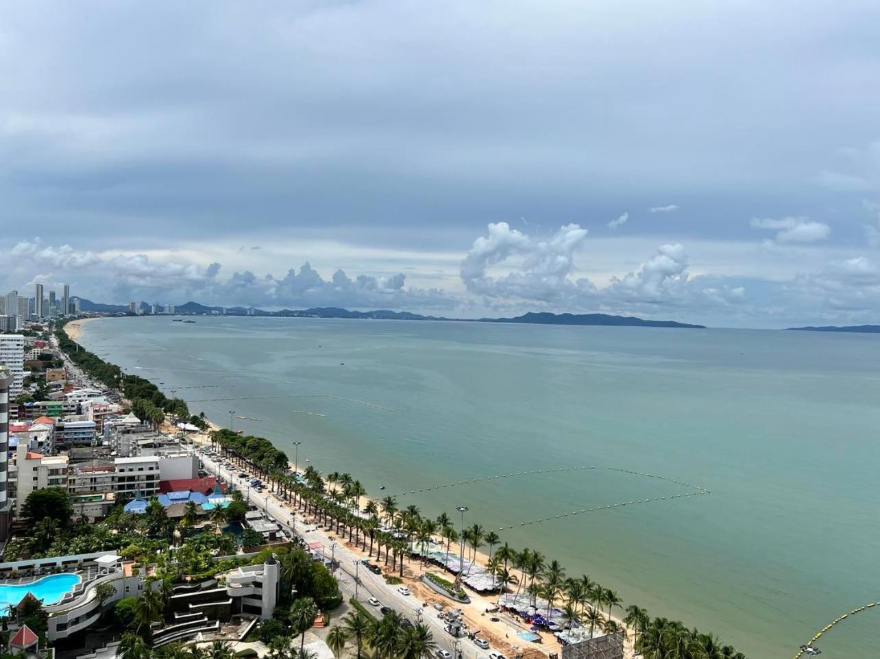 Viewtalay Beachfront By Nd Pattaya Exterior foto