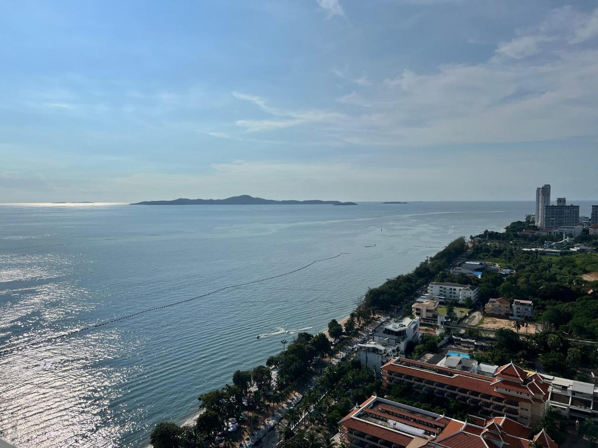 Viewtalay Beachfront By Nd Pattaya Exterior foto