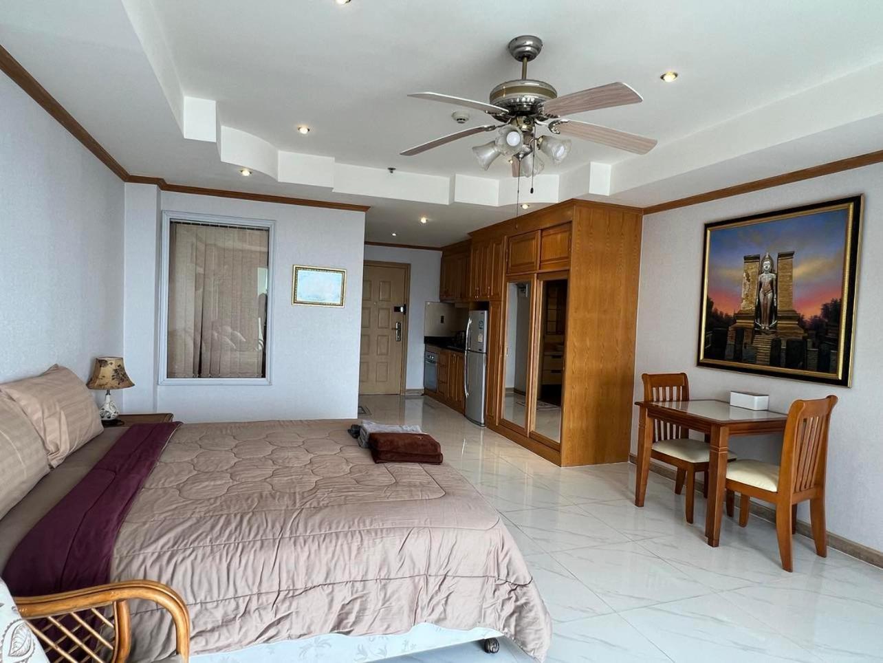 Viewtalay Beachfront By Nd Pattaya Exterior foto